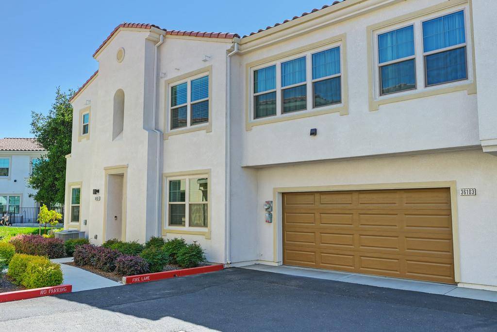 Sacramento, CA 95835,5301 E Commerce WAY #36103