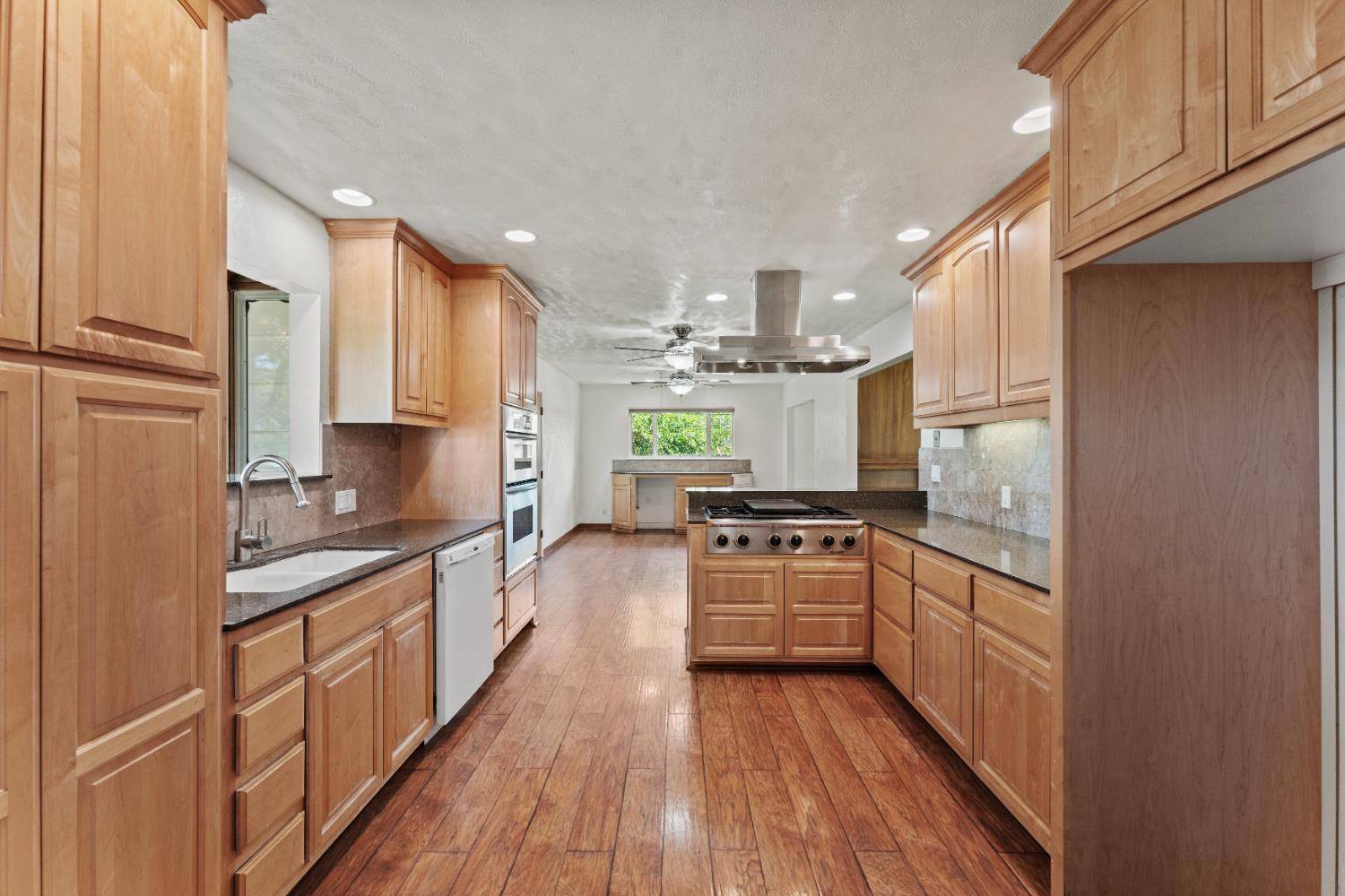 Carmichael, CA 95608,4005 Orval WAY