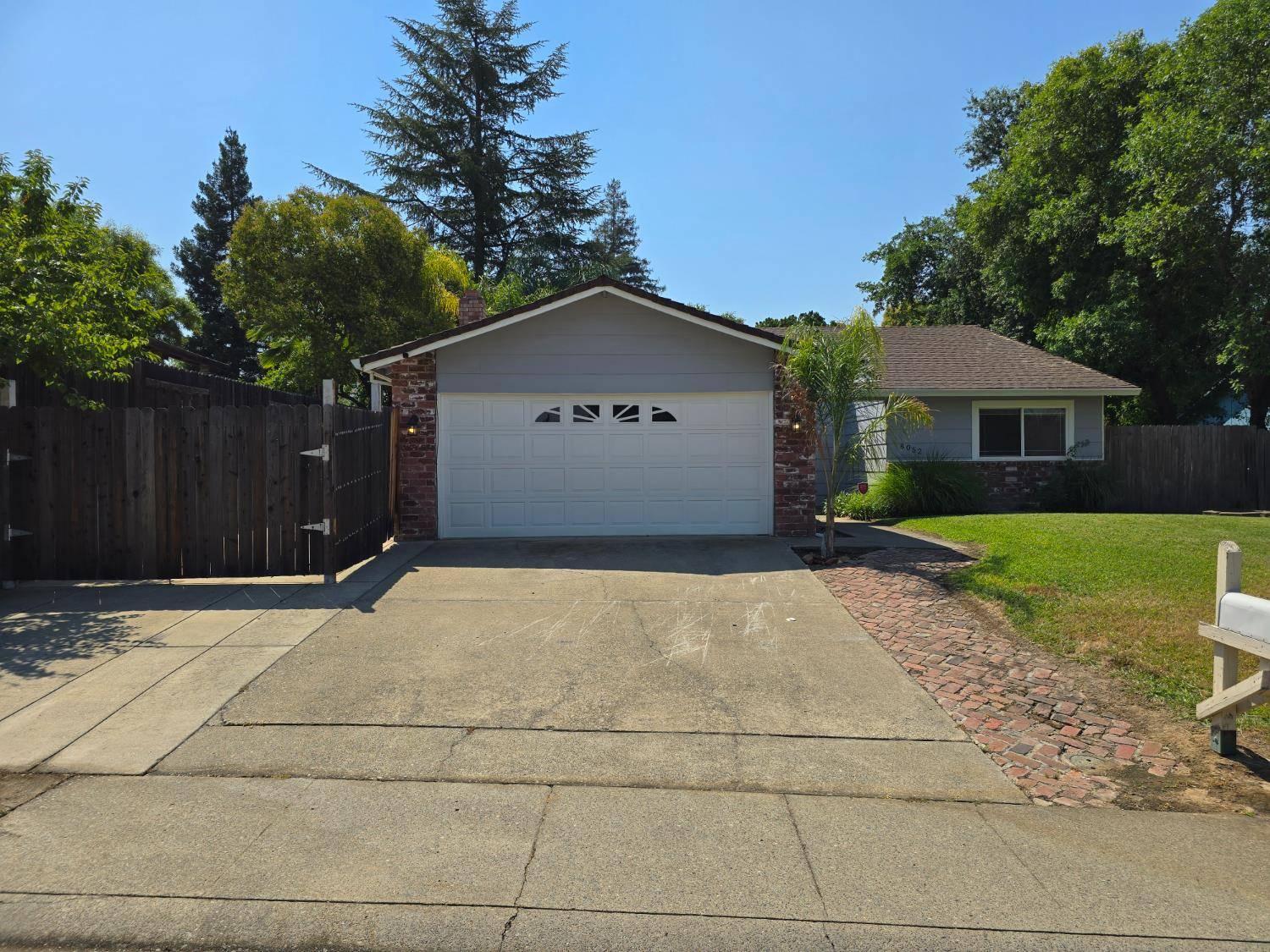 Citrus Heights, CA 95610,8052 Cammeray DR
