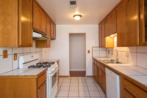 Modesto, CA 95355,2904 Alder Creek DR