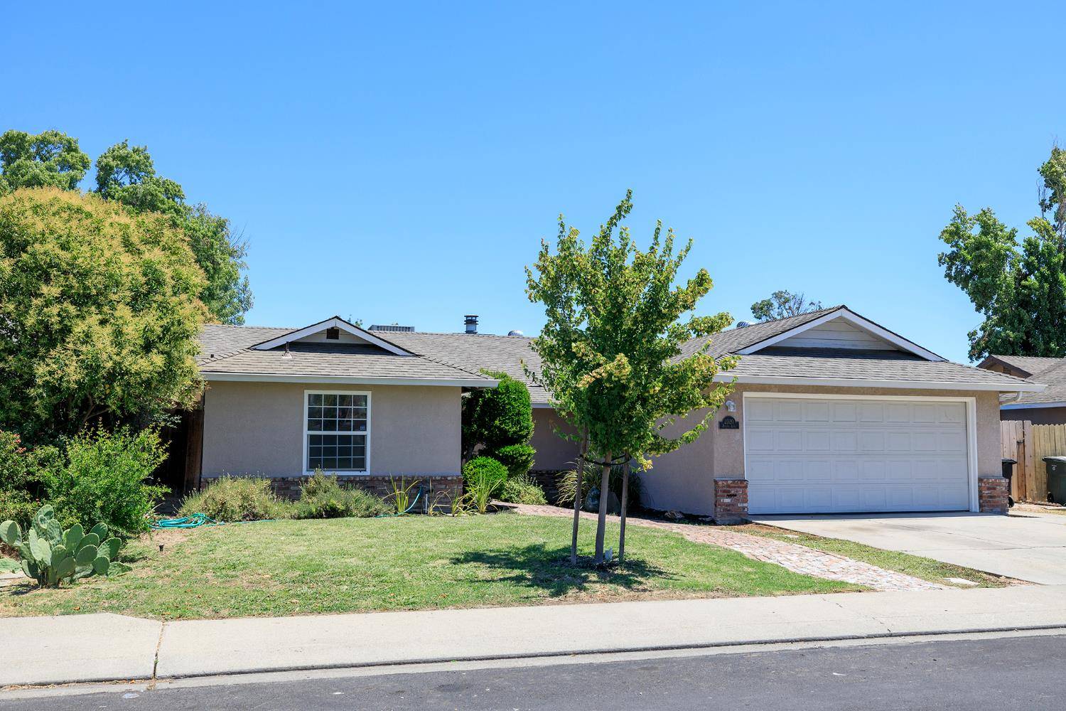 Modesto, CA 95355,2020 Preston LN
