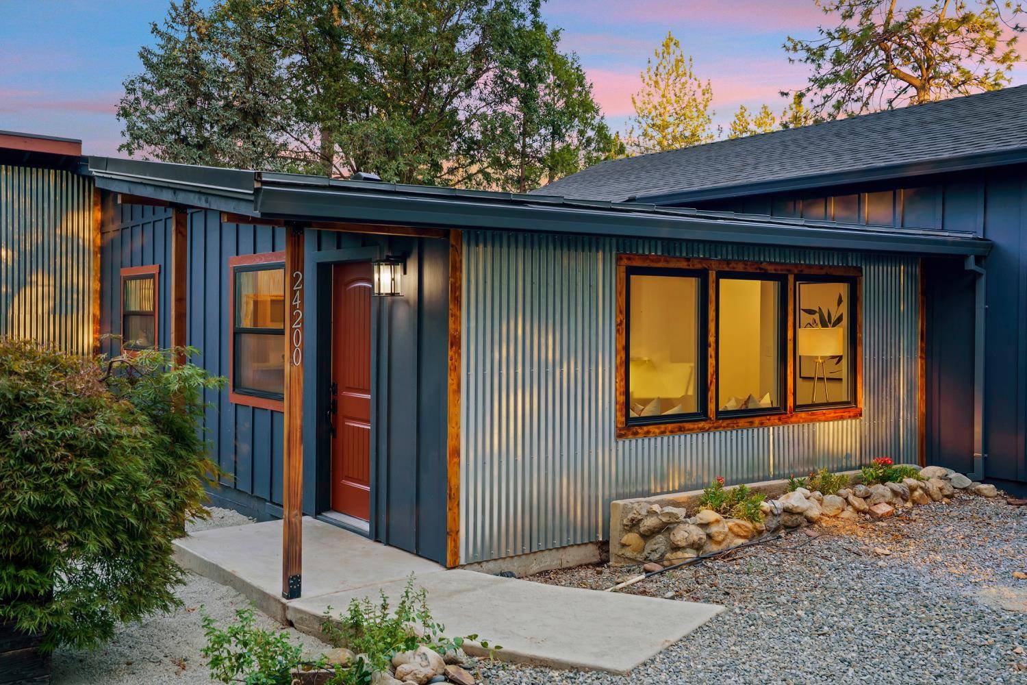 Colfax, CA 95713,24200 Grand View AVE