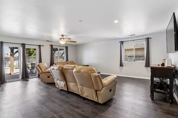 Plumas Lake, CA 95961,3598 Trail Leaf ST