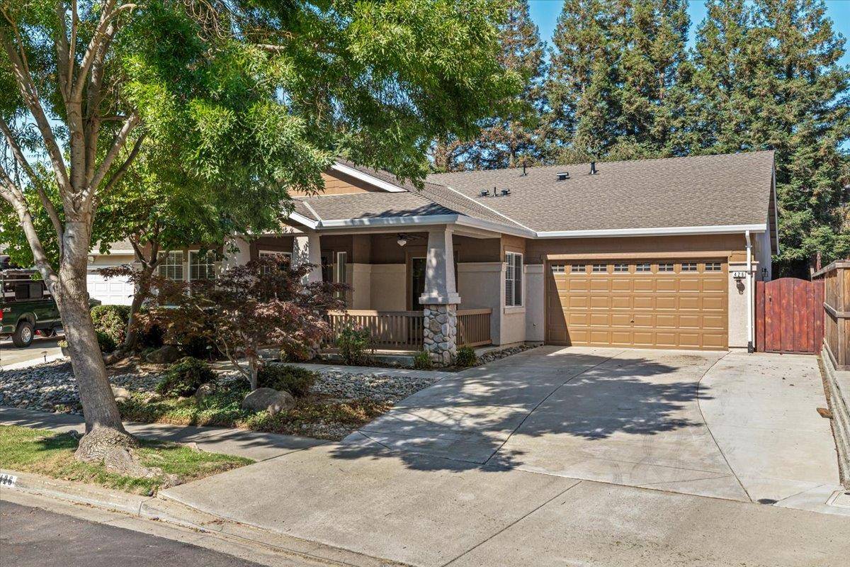 426 Treecrest CIR, Oakdale, CA 95361