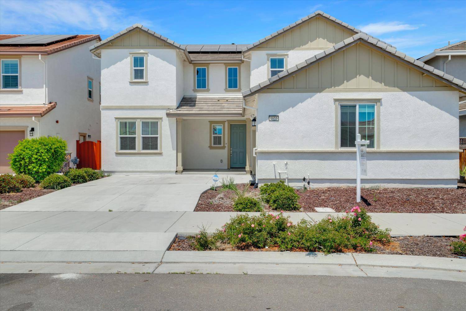 1855 Marina DR, Lathrop, CA 95330