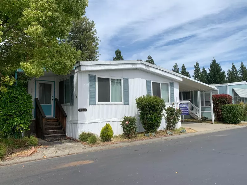 4911 Brookdale Dr. #144, Sacramento, CA 95834