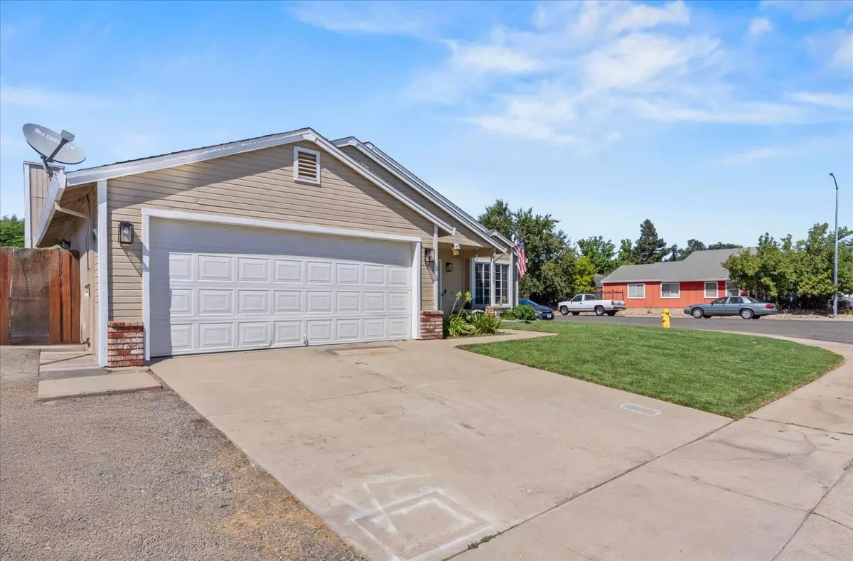 Live Oak, CA 95953,3003 Corinne CT