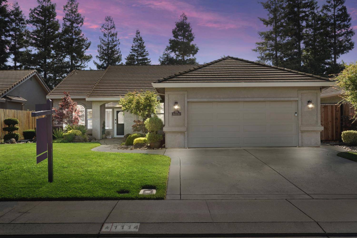 1114 Waterford WAY, Lodi, CA 95242