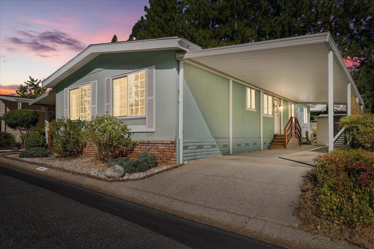 10186 Stone Arch DR, Grass Valley, CA 95949