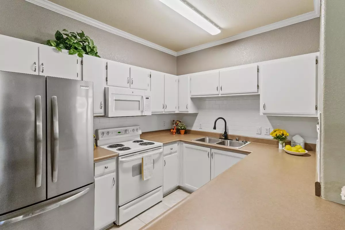 Roseville, CA 95747,10001 Woodcreek Oaks BLVD #313