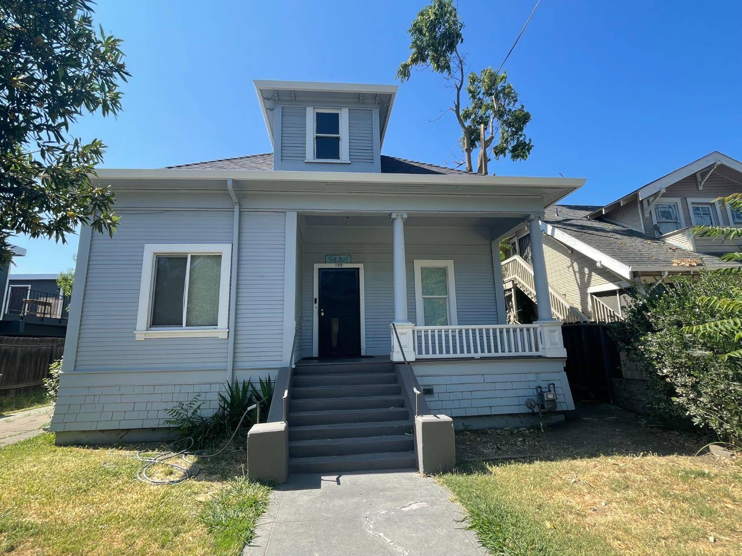 122 W Acacia, Stockton, CA 95202