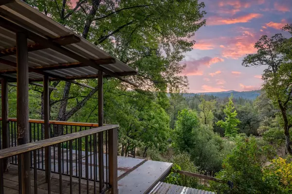 Nevada City, CA 95959,11363 White Oak WAY