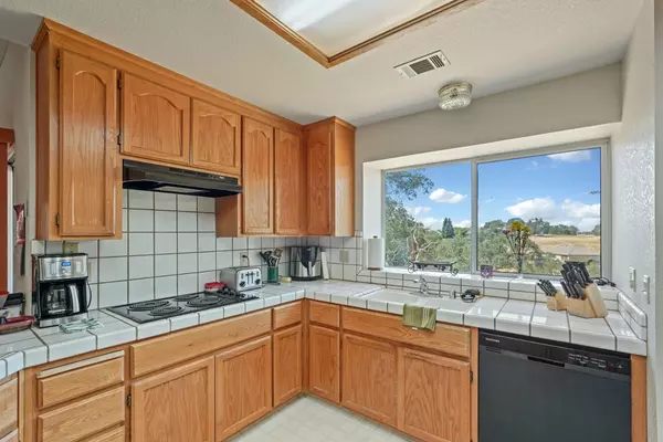 Wallace, CA 95254,17 Chukar DR