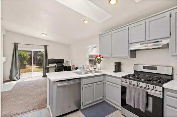 Sacramento, CA 95823,5279 Jacinto AVE