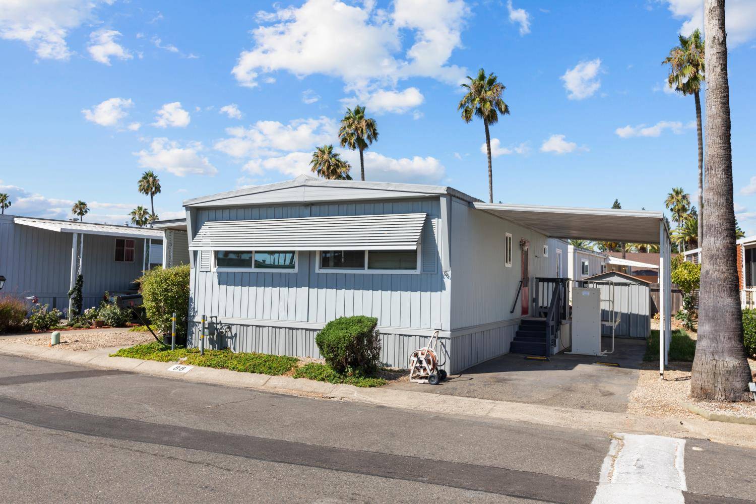 Sacramento, CA 95826,8181 Folsom BLVD #88