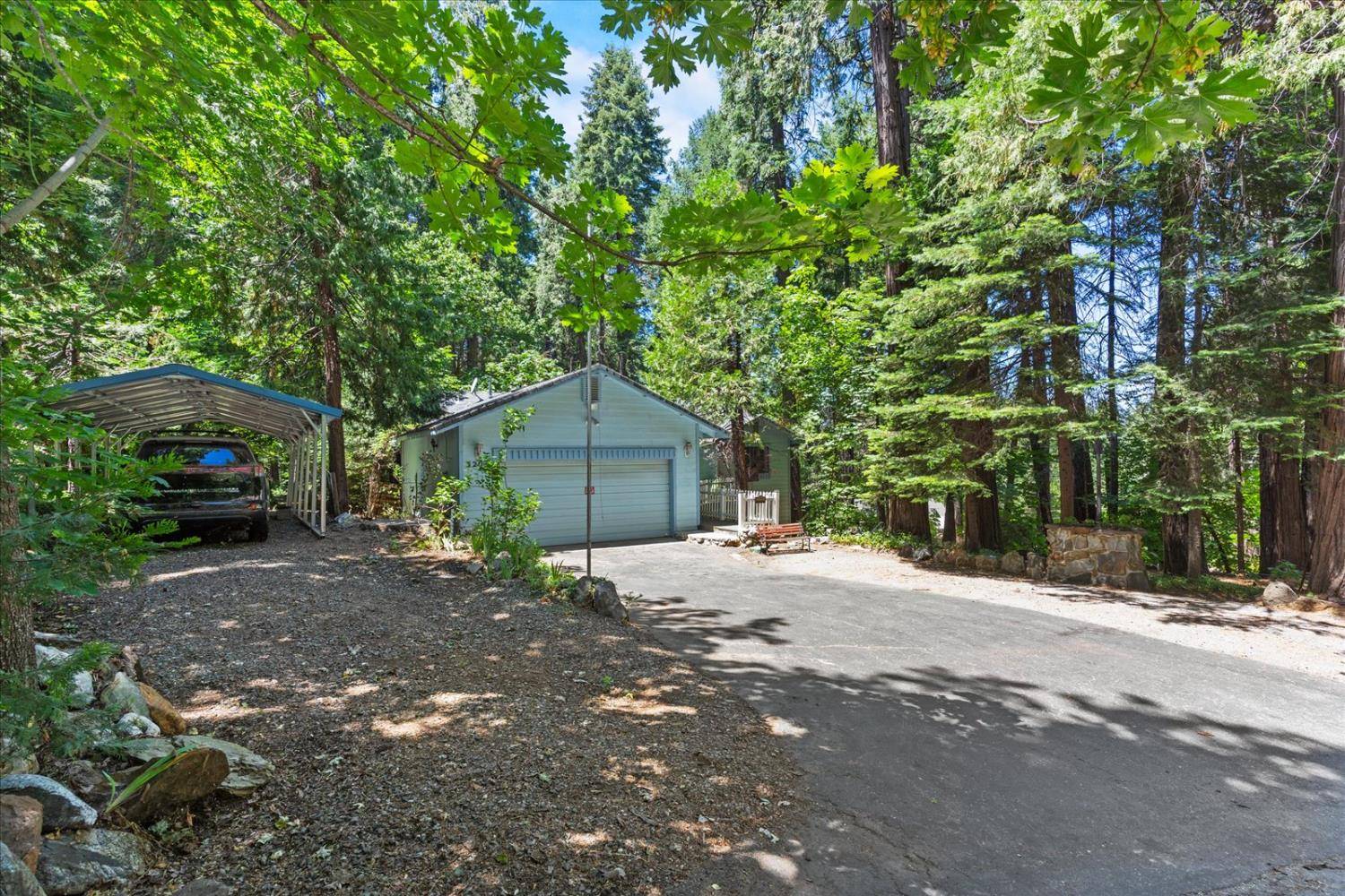 3205 Castlewood CIR, Pollock Pines, CA 95726
