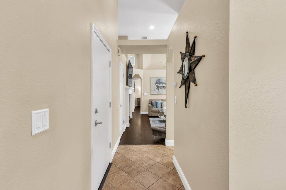 Sacramento, CA 95838,1003 Galleon WAY