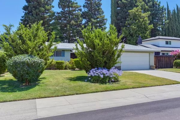 Sacramento, CA 95831,7043 Catlen WAY