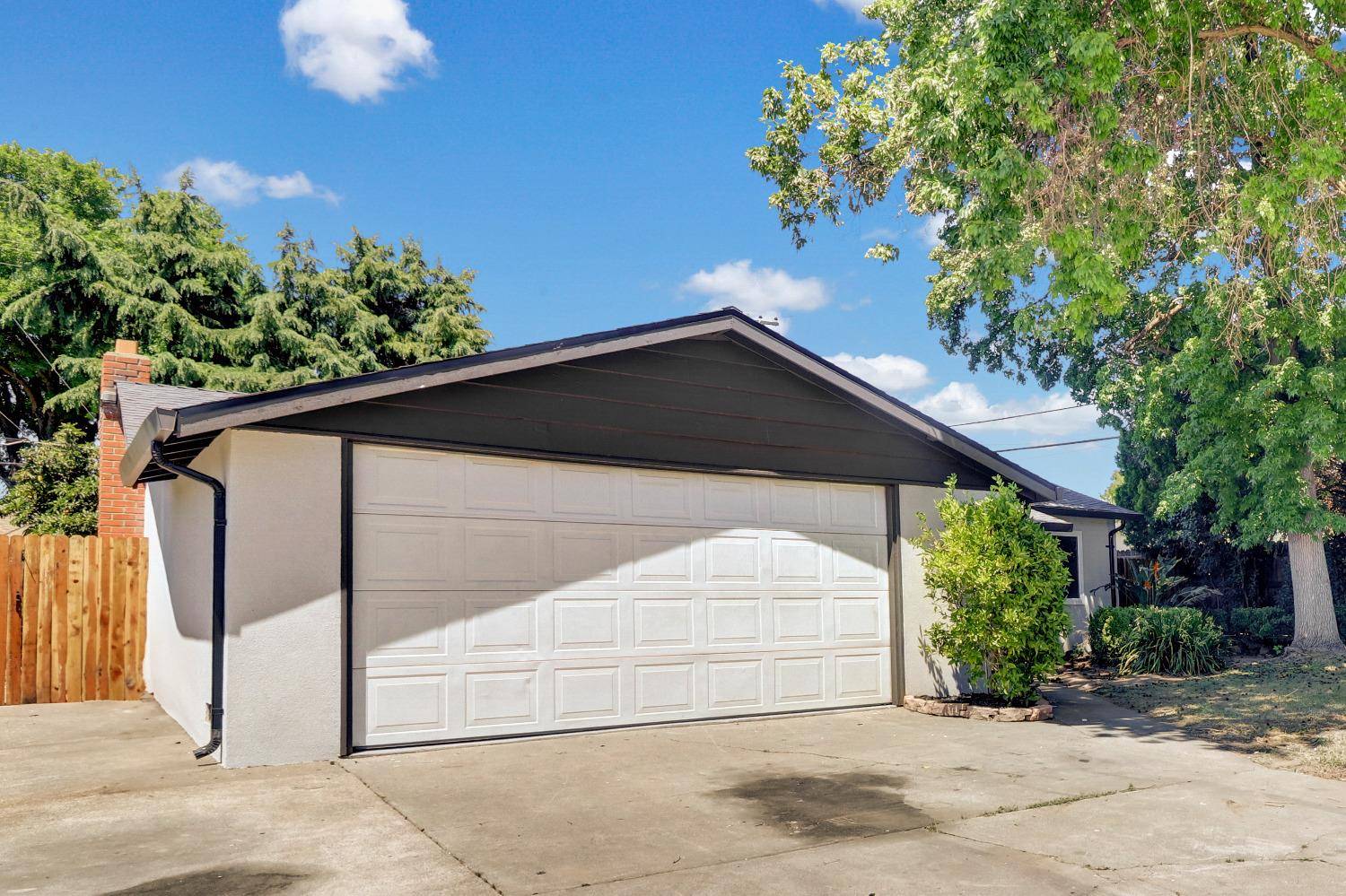 Citrus Heights, CA 95621,6004 Westbrook DR