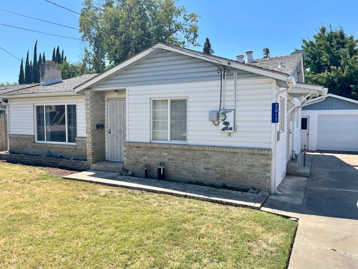 Escalon, CA 95320,2017 Edmart ST