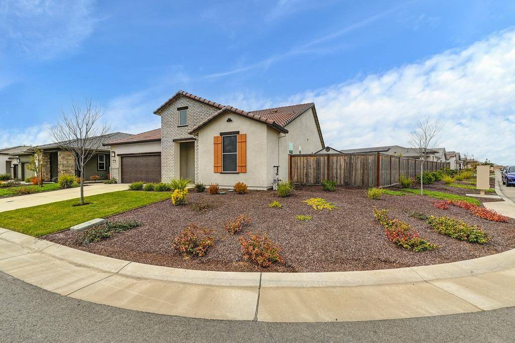 Roseville, CA 95747,4561 Peace Lily LN