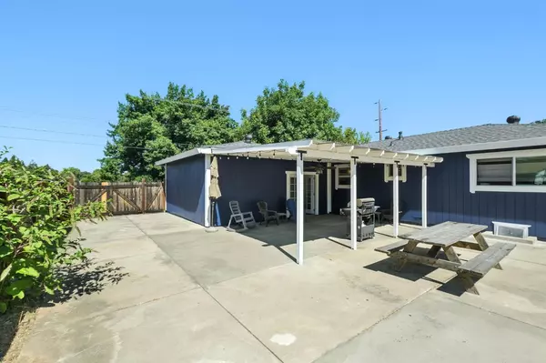 Orangevale, CA 95662,6512 Beech AVE