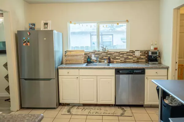 Gridley, CA 95948,911 Oregon ST