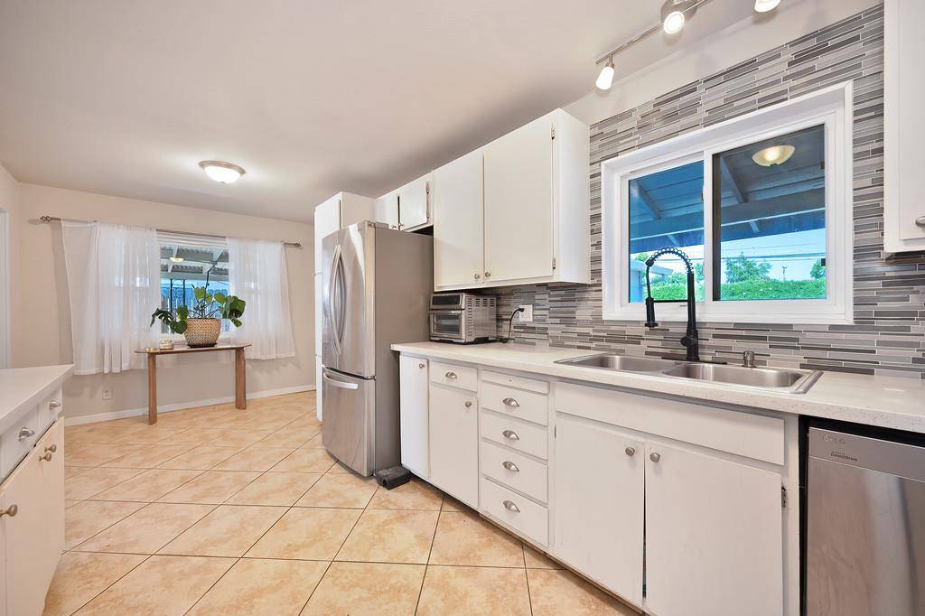 Rancho Cordova, CA 95670,10261 Coloma RD