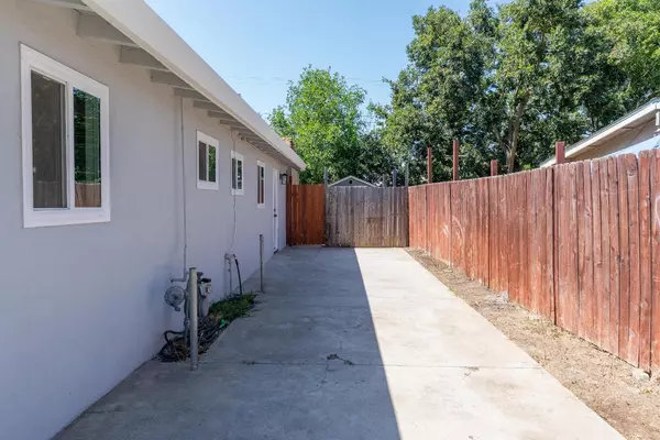 North Highlands, CA 95660,6465 Channing DR
