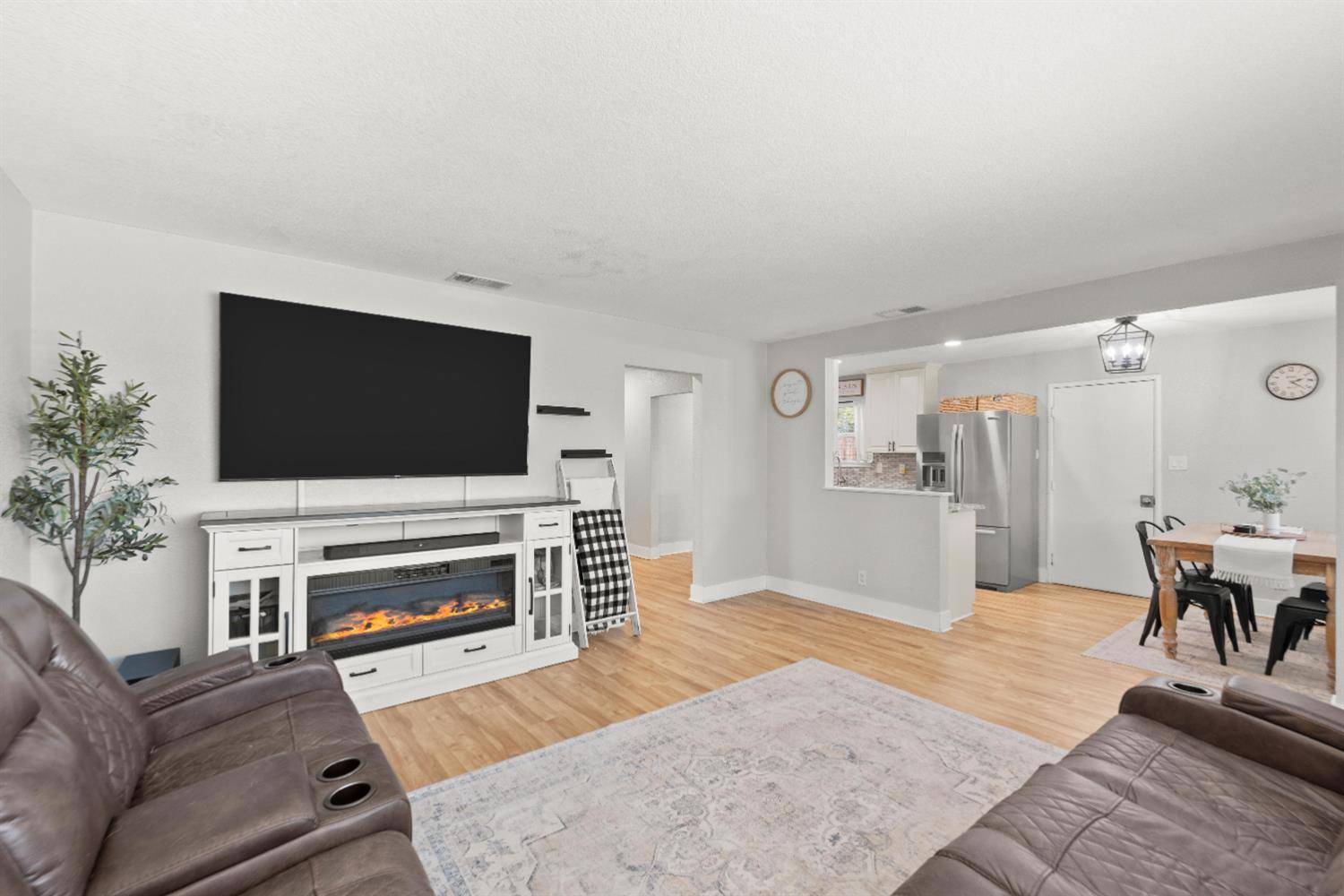 Fair Oaks, CA 95628,5704 Ensign ST