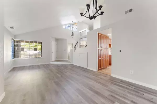 Sacramento, CA 95829,8054 Boeger CT