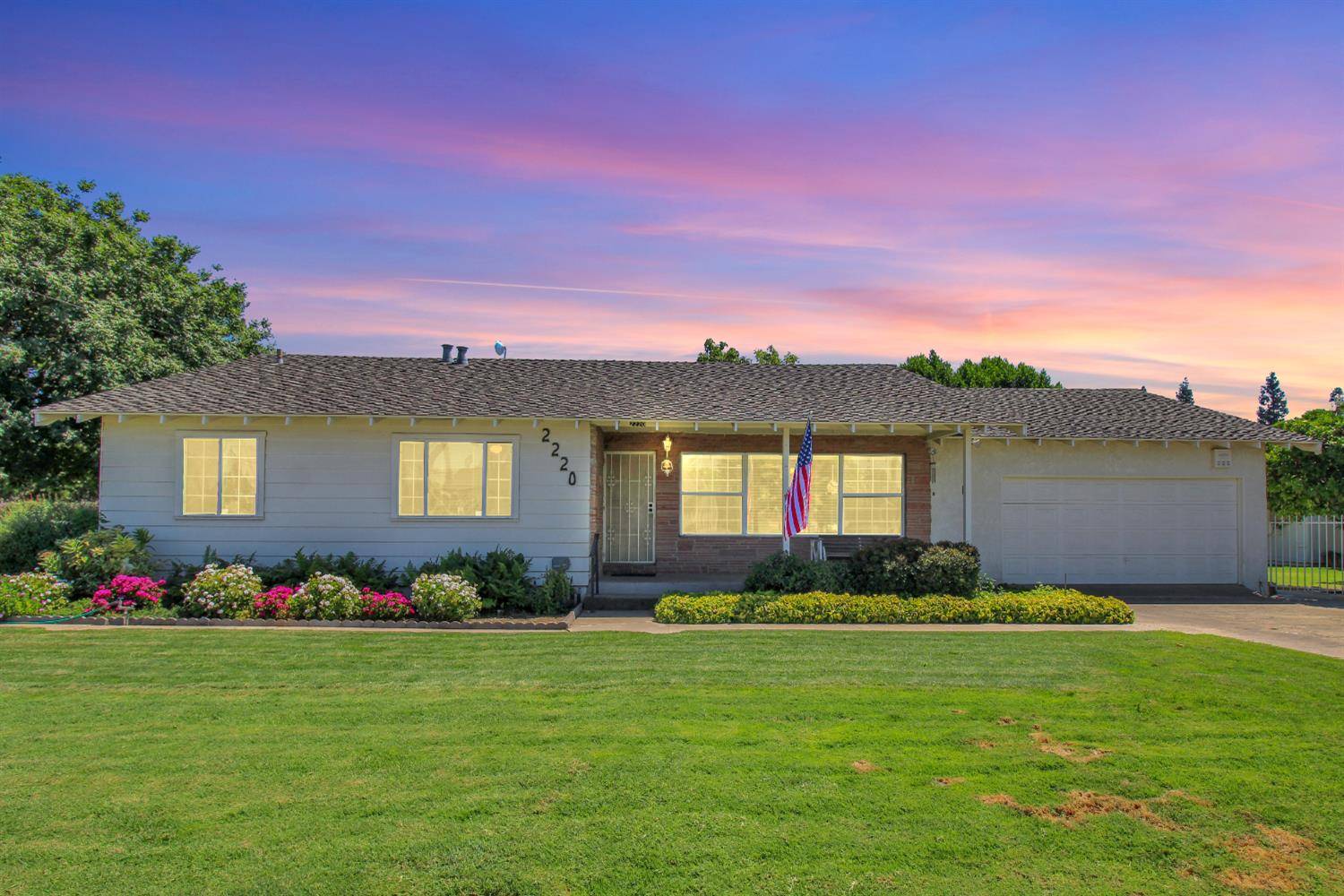 2220 Temperate AVE, Modesto, CA 95358
