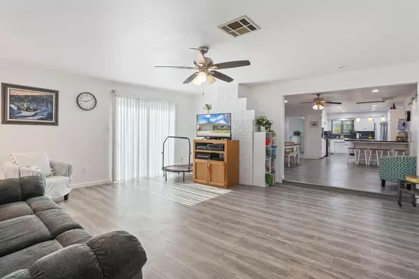 2131 Jerry LN, Lodi, CA 95242