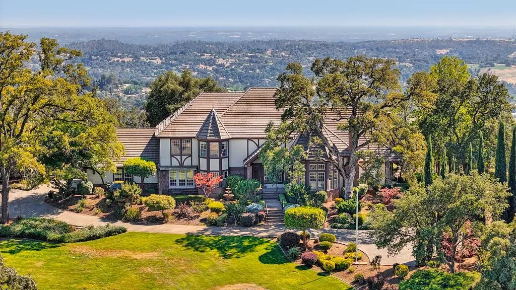 2500 Beacon Hill DR, Auburn, CA 95603