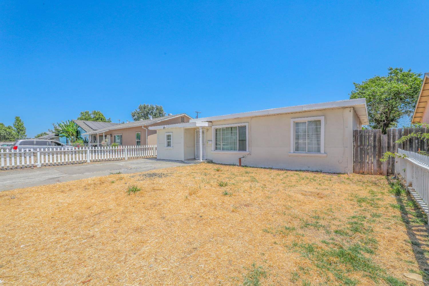 Sacramento, CA 95838,3904 High St