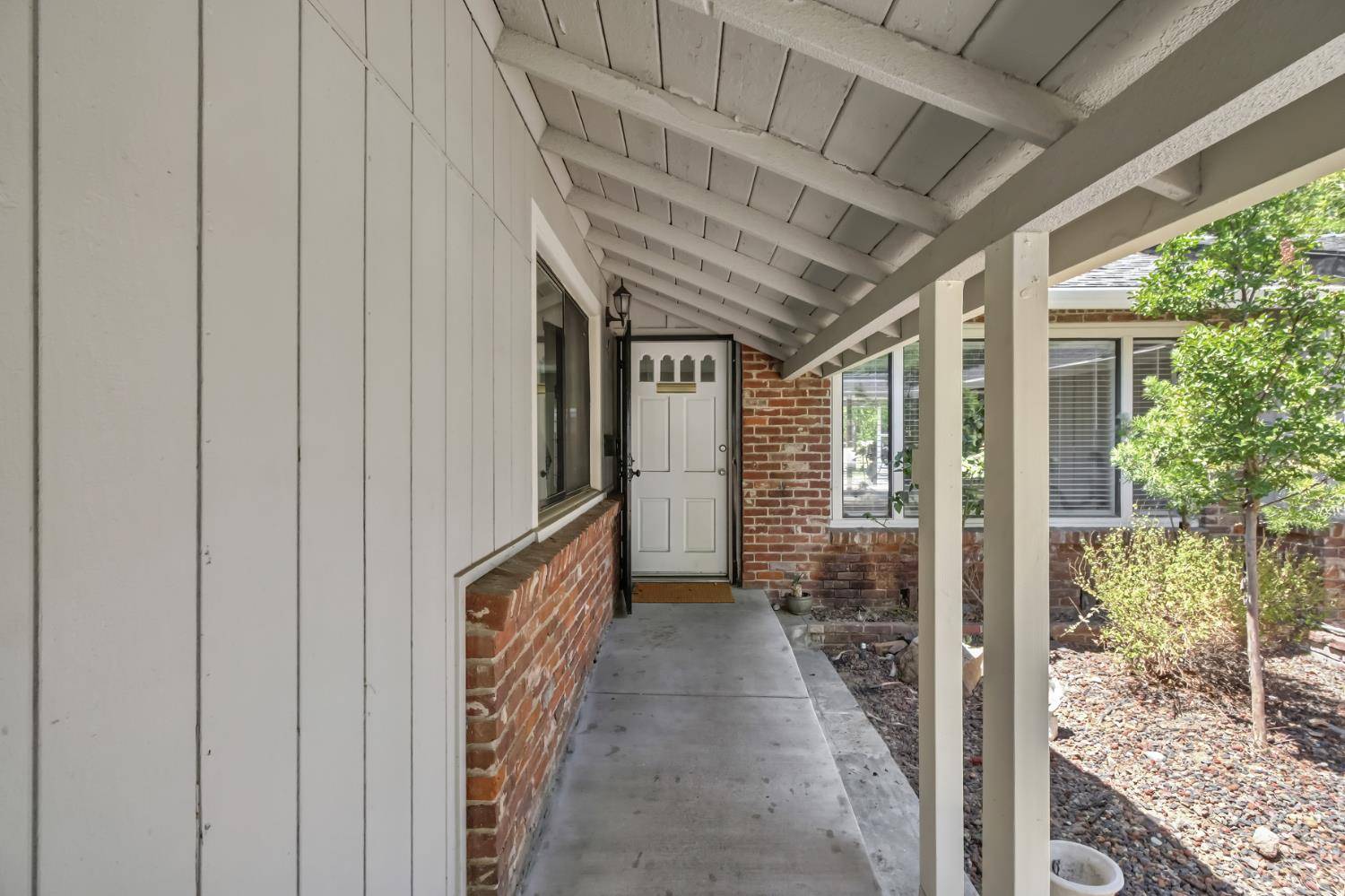 Sacramento, CA 95825,1733 Bonnie Way