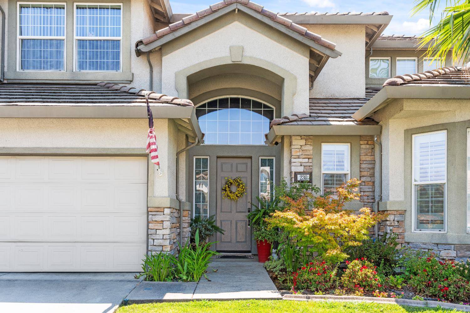 Sacramento, CA 95835,230 Hawkcrest CIR