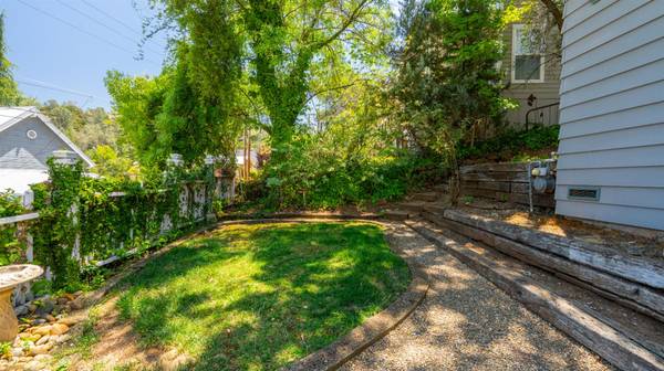 Sutter Creek, CA 95685,97 Dennis ST