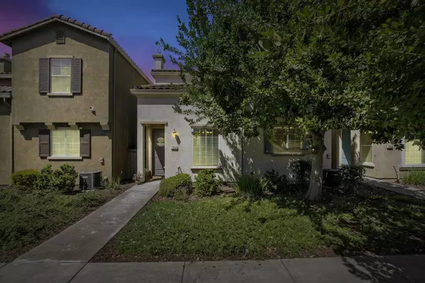 Sacramento, CA 95823,7864 Monaldo WALK