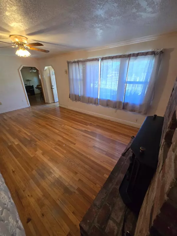 Modesto, CA 95351,1104 Lombardy DR