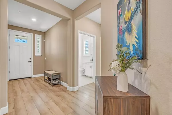 Roseville, CA 95747,4622 Highland Lake DR