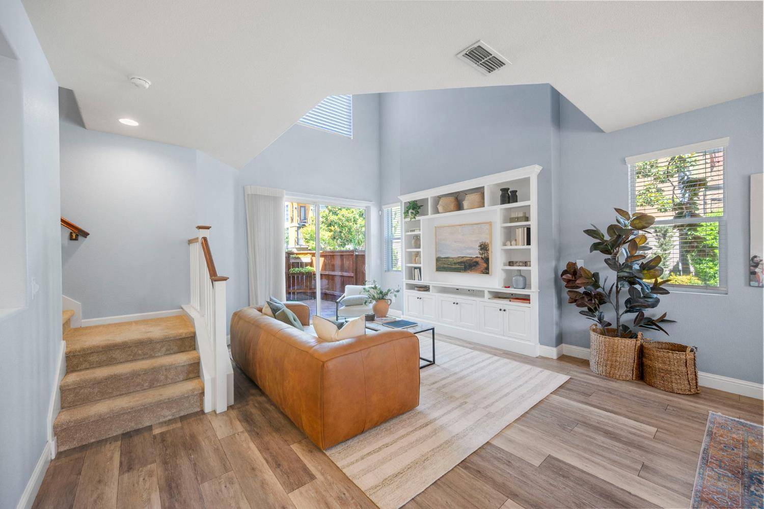 West Sacramento, CA 95691,805 Titanium LN
