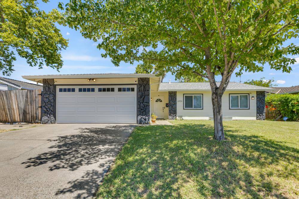 6954 Woodmore Oaks DR, Orangevale, CA 95662