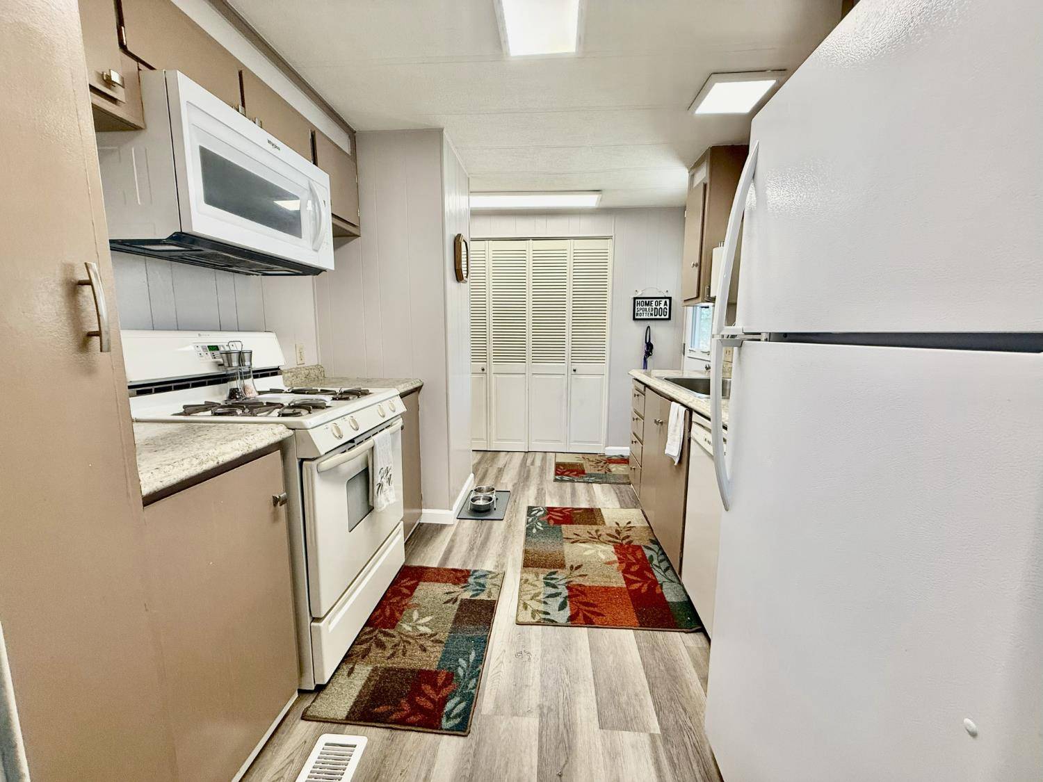 Roseville, CA 95678,49 Hancock Dr