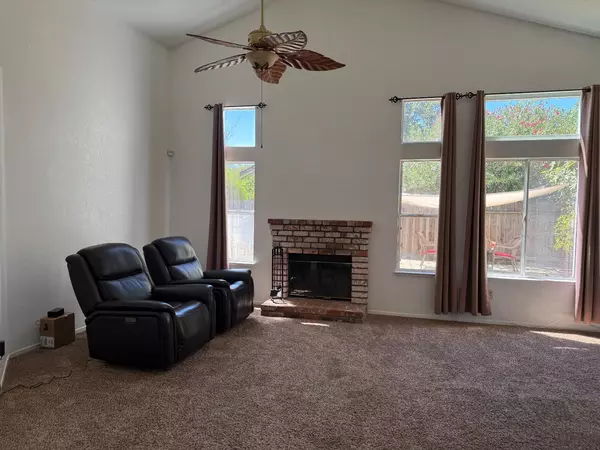 Los Banos, CA 93635,715 Foothill ST