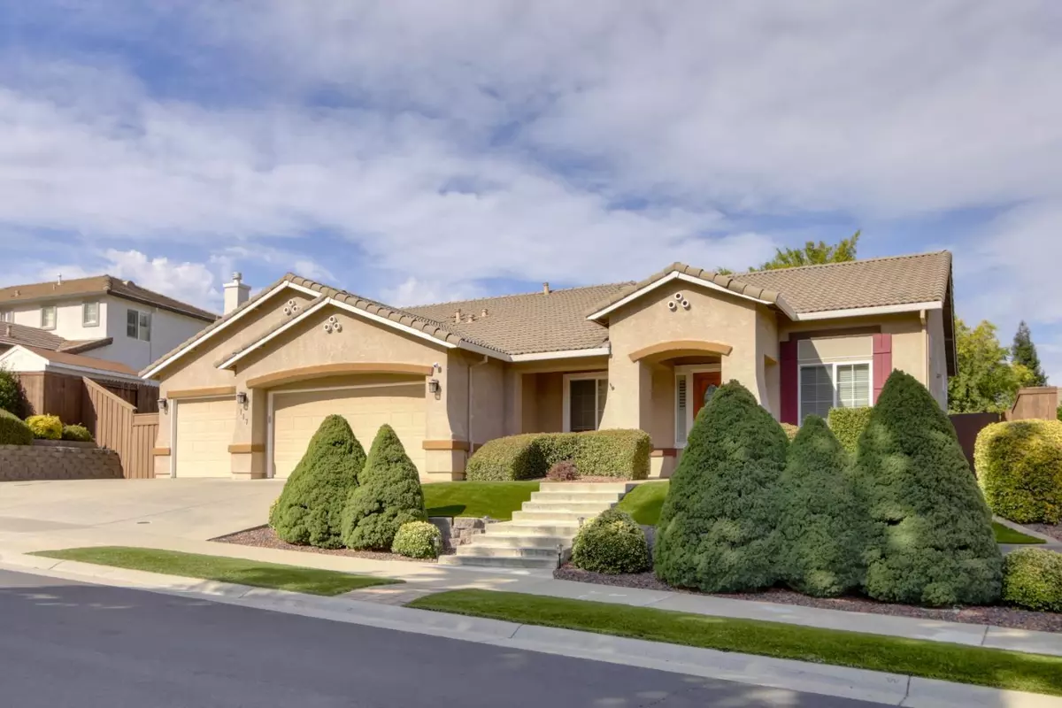 Roseville, CA 95678,117 Hawk Crest WAY