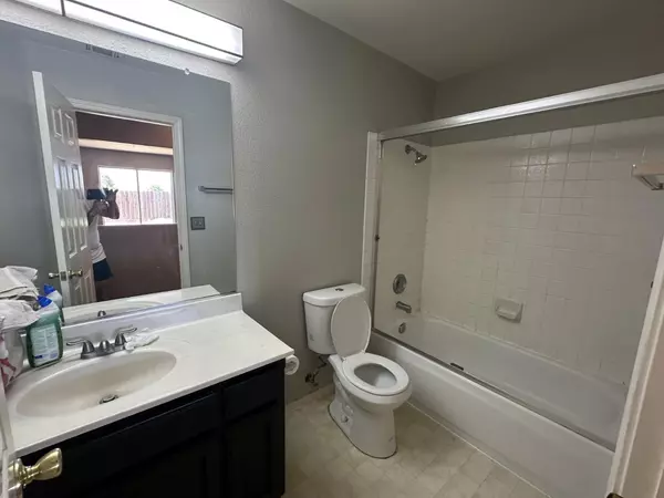Newman, CA 95360,1610 Brookhaven DR