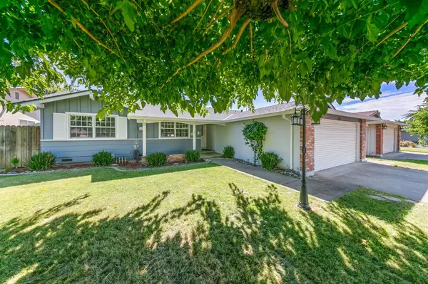 Rancho Cordova, CA 95670,2344 Glenfaire DR