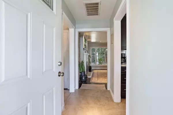 Sacramento, CA 95824,4628 38th AVE