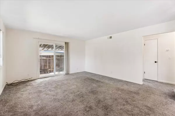Sacramento, CA 95842,4750 Greenholme Drive #1